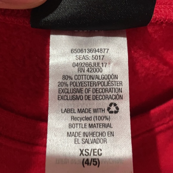 Christmas 4 bundle of pants and merry and bright graphic sweatshirt. - Picture 4 of 8